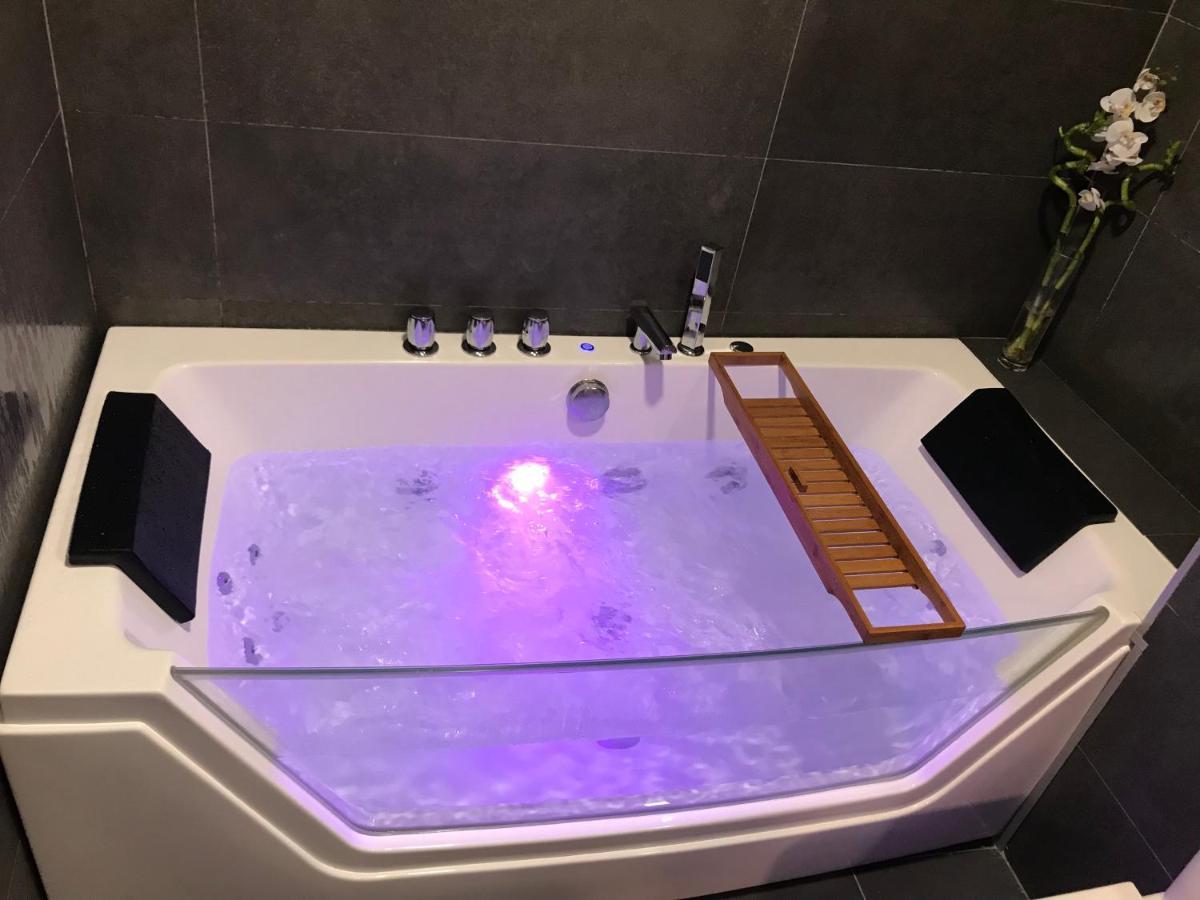 Suite Vitbanus Marbella Kültér fotó